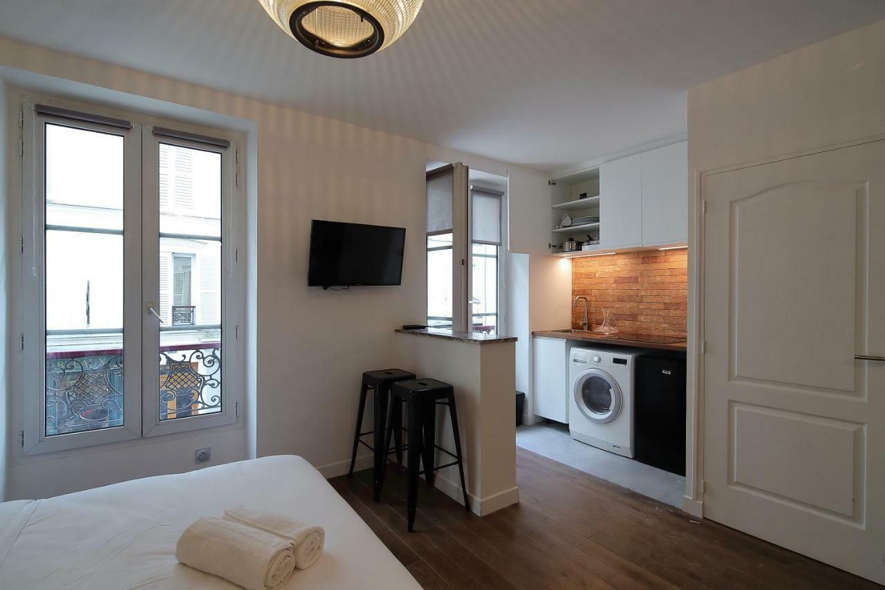 Studio De Charme Proche Tour Eiffel Et Rue Cler Paris Exterior foto